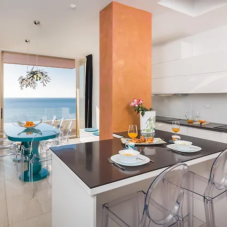 Luxury 5 Bedrooms Magistrala Seafront Private Area Amazing Sea Views Villa *