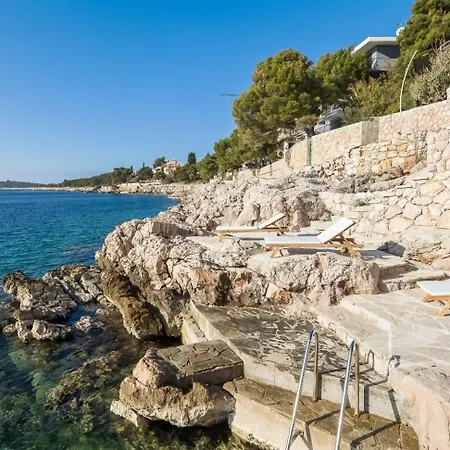 Villa Luxury 5 Bedrooms Magistrala Seafront Private Area Amazing Sea Views Primosten